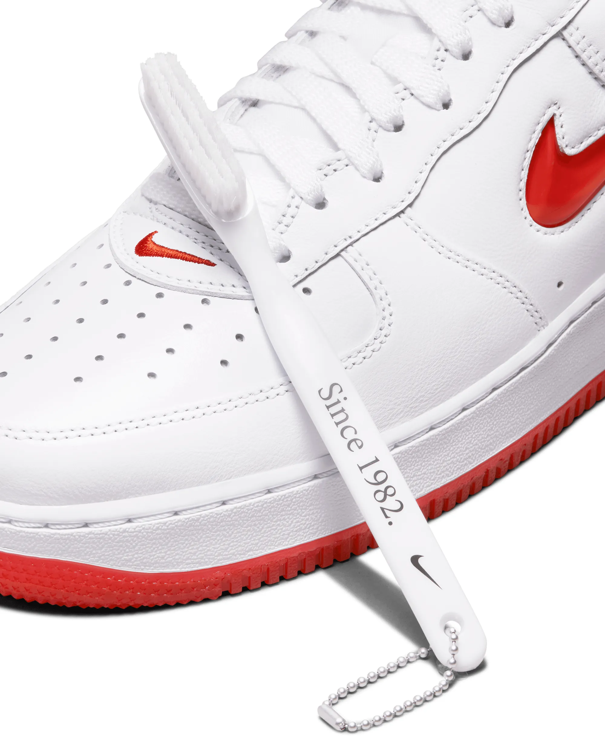 AIR FORCE 1 LOW RETRO - WHITE / UNIVERSITY RED
