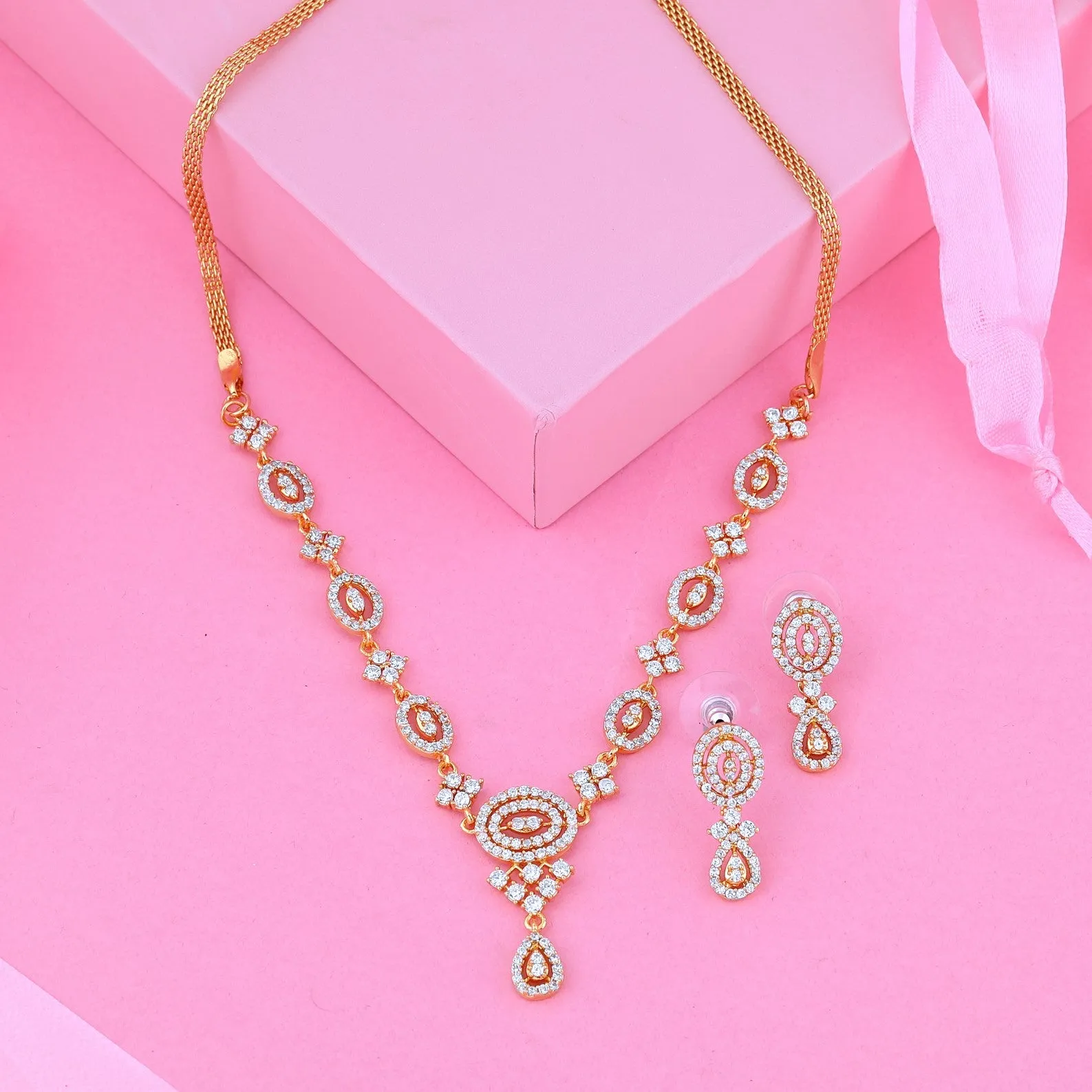 Estele - Zubeida Diamante gold place Necklace set