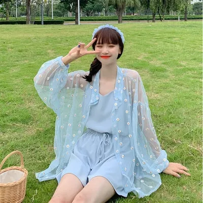 Kawaii Daisy Embroidered Loosed Shirt